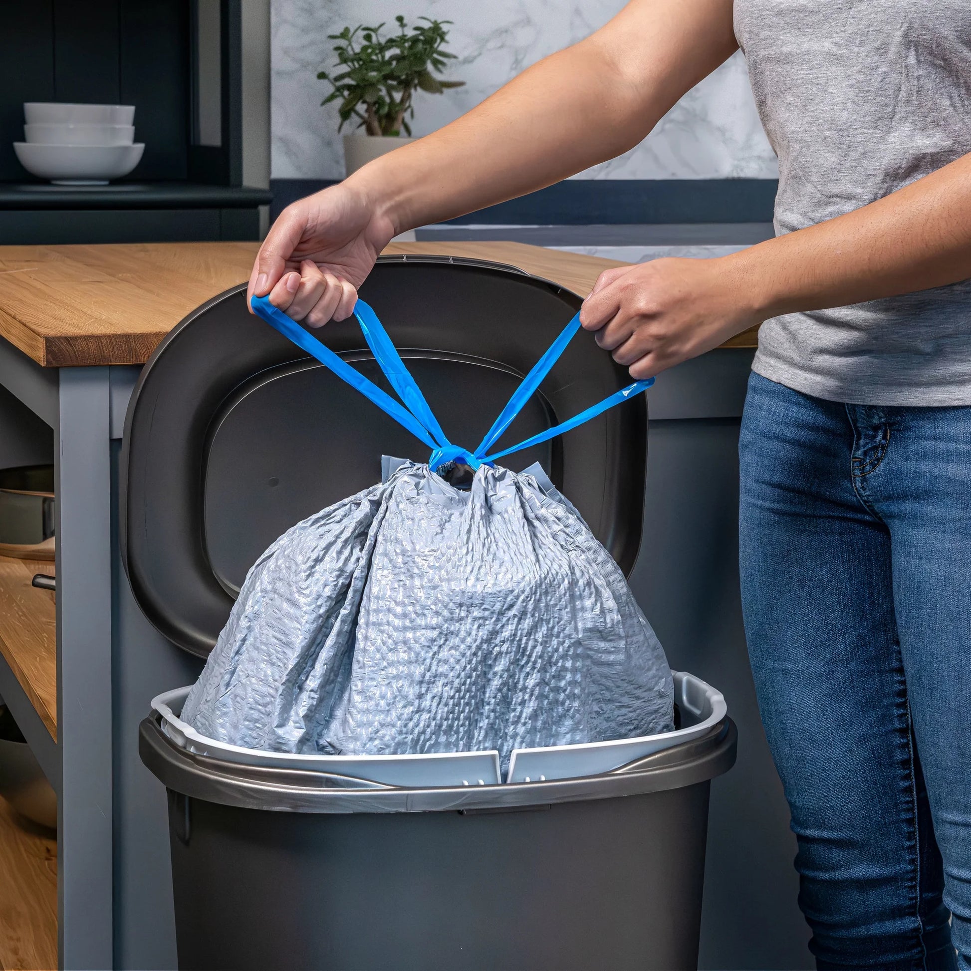Ultra Strong 13 Gallon Trash Bags